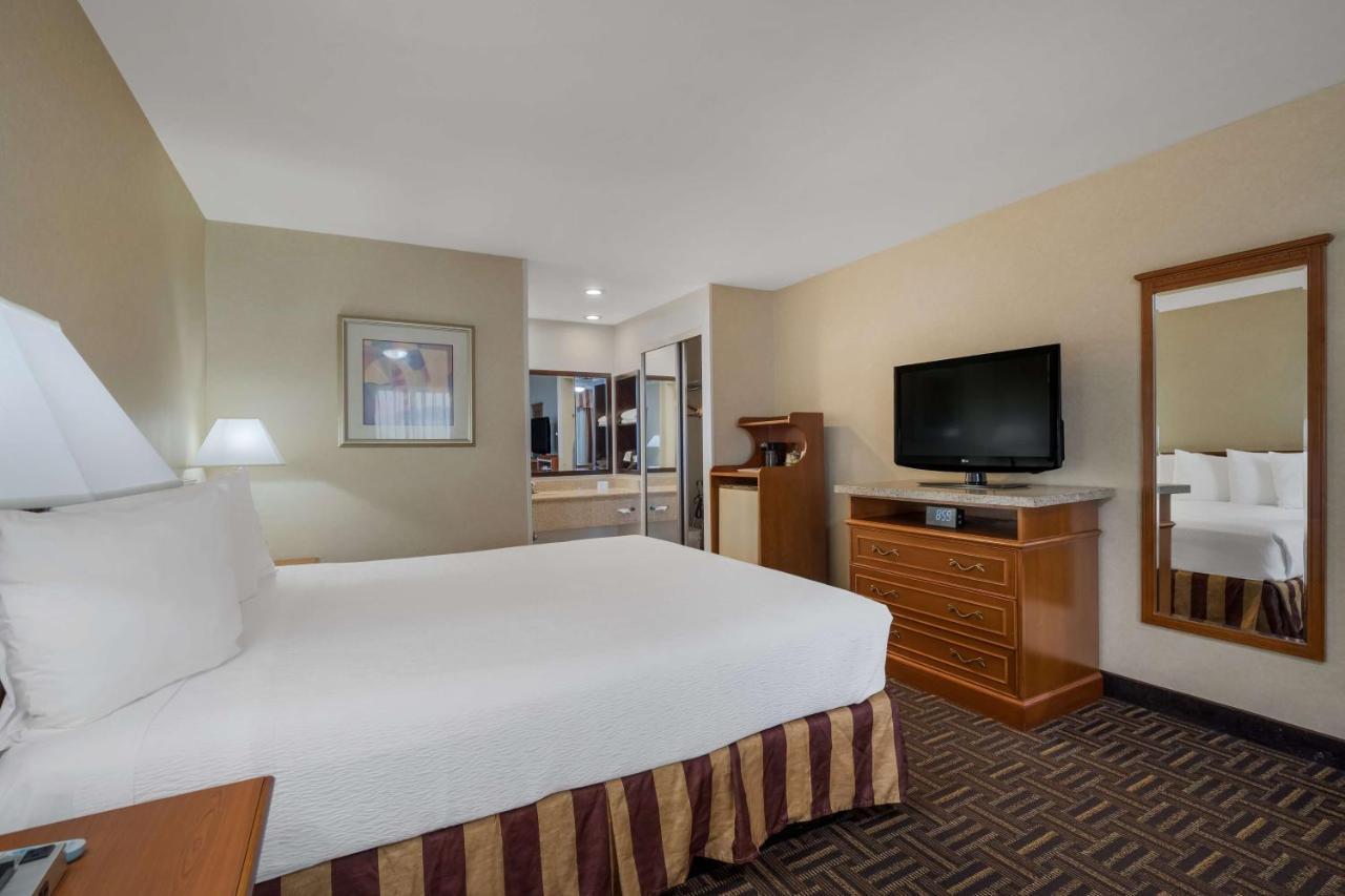 Best Western Norwalk Inn Eksteriør bilde