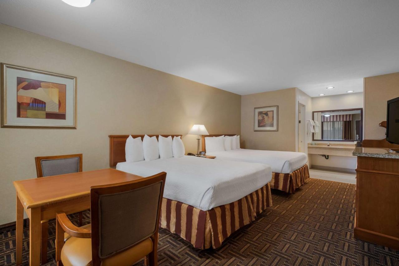 Best Western Norwalk Inn Eksteriør bilde