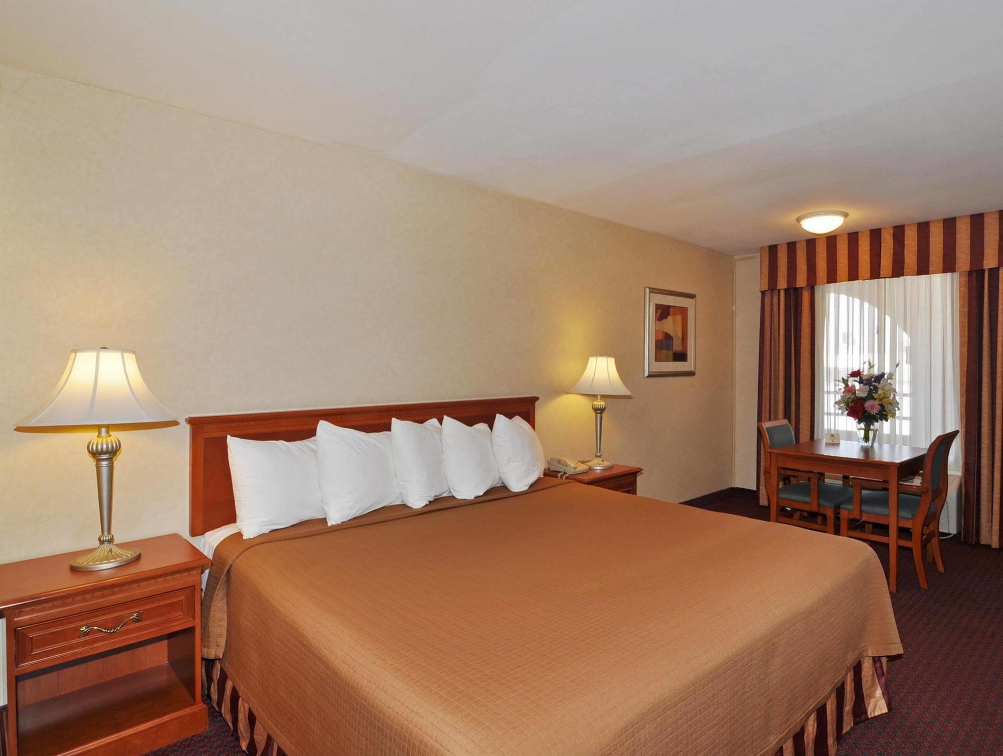 Best Western Norwalk Inn Eksteriør bilde
